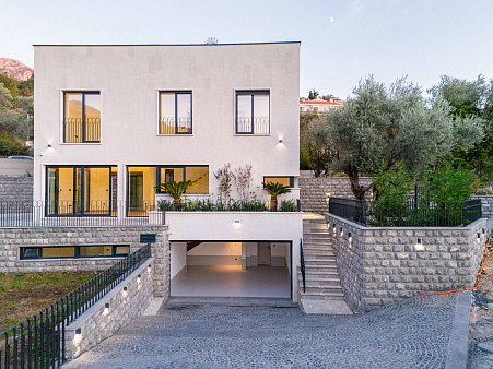 Luxusvilla in Kamenovo zu verkaufen